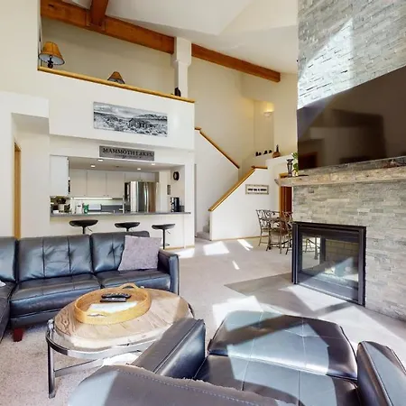 Snowcreek 880 Condo